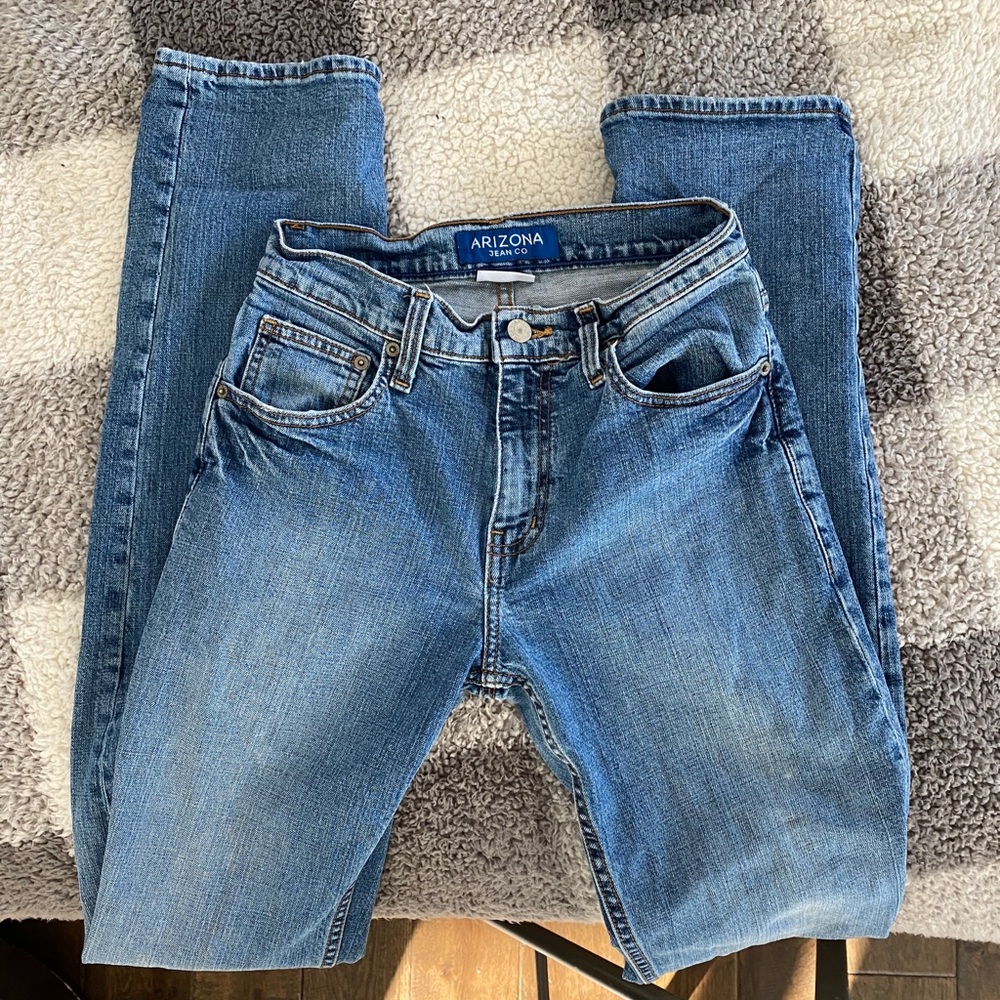 Arizona Slim Straight Jeans